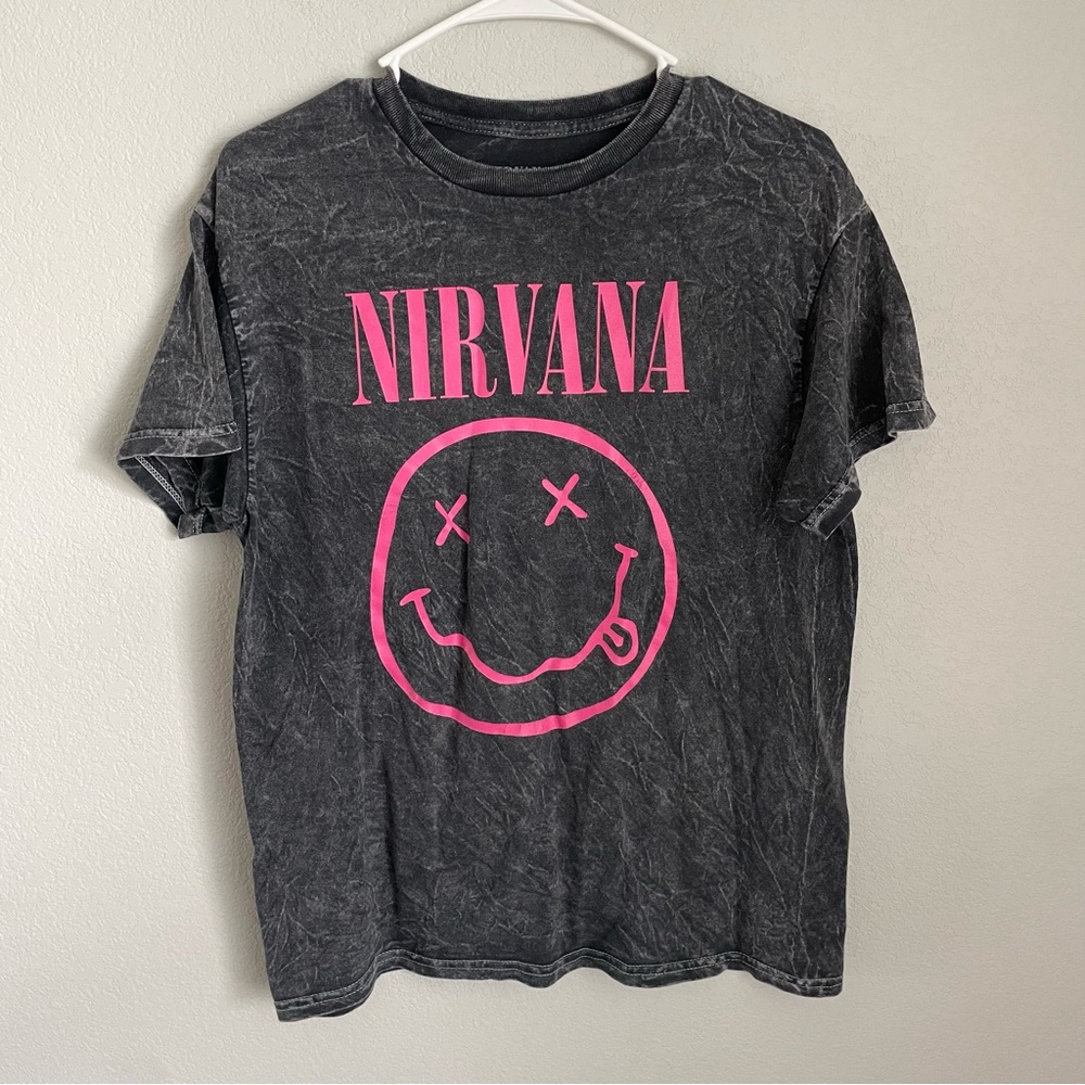 Nirvana Pink Smiley Face Tee Black Graphic Band Shirt Women’s M 90s Grunge